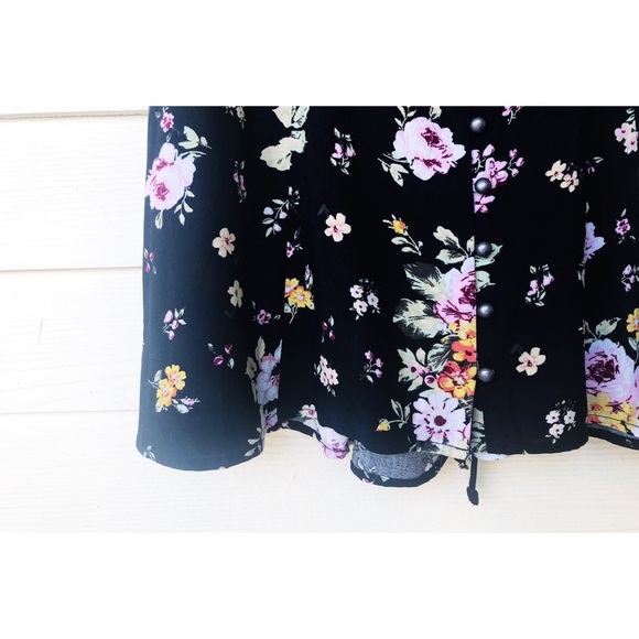 NWT Black Floral Button Down Dress w/ Lace-Up Back - Picture 8 of 8